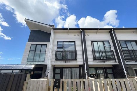 Photo of property in 4 Matakohe Road, Westgate, Auckland, 0814