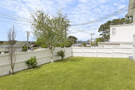 Photo of property in 1/3 Fentham Road, Hauraki, Auckland, 0622