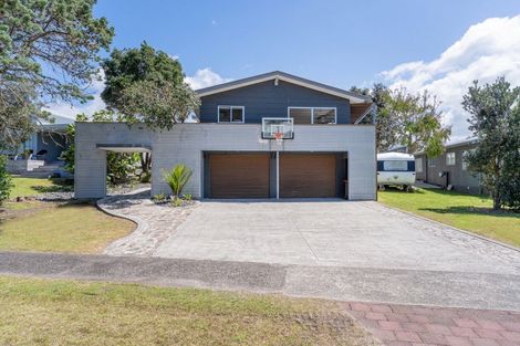 Photo of property in 6 Bell Road, Pauanui, Hikuai, 3579