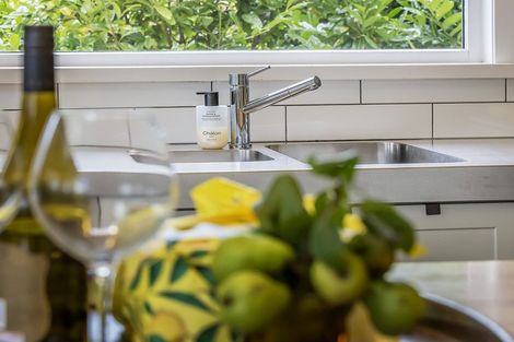 Photo of property in 39 Mills Road, Brooklyn, Wellington, 6021