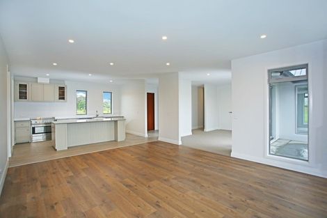 Photo of property in 5 Riverside Way, Amberley, 7410