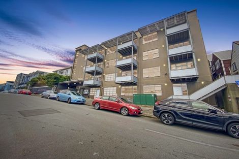 Photo of property in Vespa Apartments, 203/20 Hanson Street, Mount Cook, Wellington, 6021