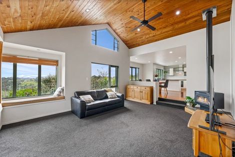 Photo of property in 40 Lonely Track Road, Redvale, Auckland, 0632