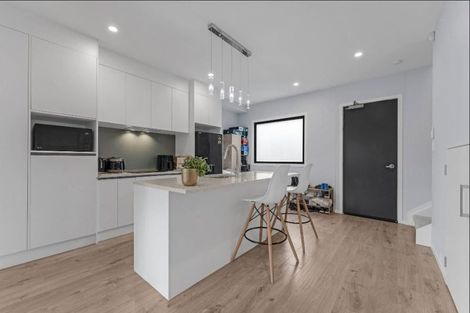 Photo of property in 9d Epping Road, Henderson, Auckland, 0610