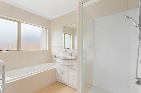 Photo of property in 9 Redcastle Drive, East Tamaki, Auckland, 2013