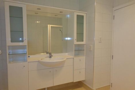 Photo of property in 35 Lochee Road, Upper Riccarton, Christchurch, 8041