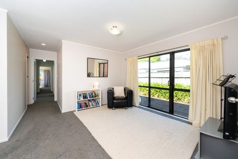 Photo of property in 7 Penlington Place, Havelock North, 4130