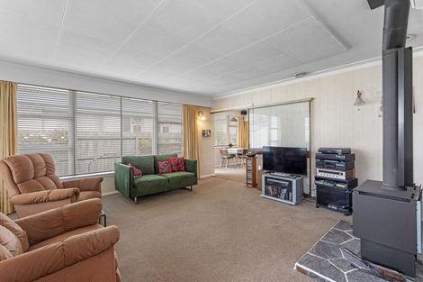 Photo of property in 35 Daniels Road, Redwood, Christchurch, 8051
