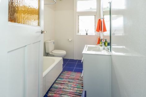 Photo of property in 800 Victoria Street, Parkvale, Hastings, 4122