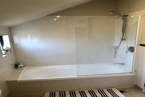 Photo of property in 4/48 Schnapper Rock Road, Schnapper Rock, Auckland, 0632