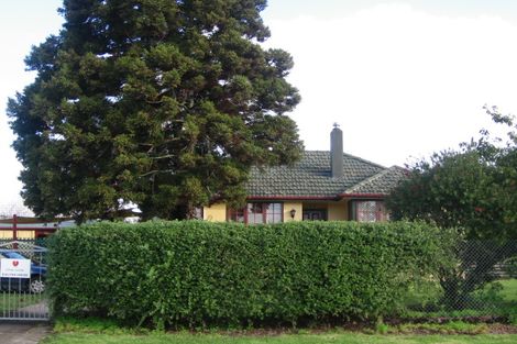 Photo of property in 30 Middlemore Crescent, Papatoetoe, Auckland, 2025