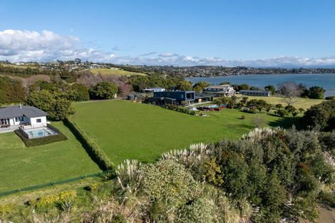 Photo of property in 206 Ranginui Road, Welcome Bay, Tauranga, 3175