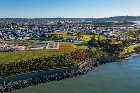 Photo of property in 6 Turbine Way, Hobsonville, 0616