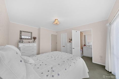 Photo of property in 6 Mahon Place, Papatoetoe, Auckland, 2025