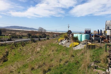 Photo of property in 1210 Kaka Point Road, Kaka Point, 9271