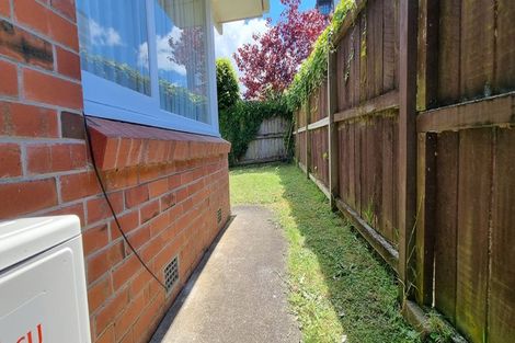 Photo of property in 2/19 Huron Street, Takapuna, Auckland, 0622