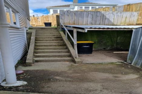 Photo of property in 41 Hindmarsh Street, Johnsonville, Wellington, 6037