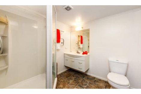 Photo of property in 72 La Rosa Street, Green Bay, Auckland, 0604