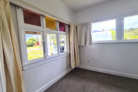 Photo of property in 15 Stafford Street, Blackball, 7804