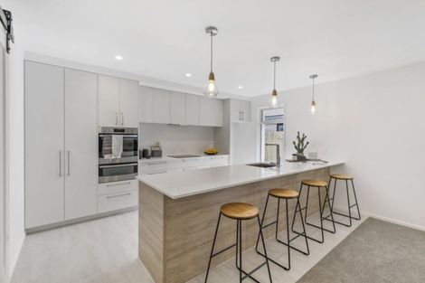 Photo of property in 5 Hanlow Place, Pyes Pa, Tauranga, 3112