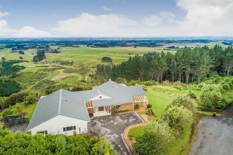 Photo of property in 333 Ngahere Park Road, Turitea, Palmerston North, 4472
