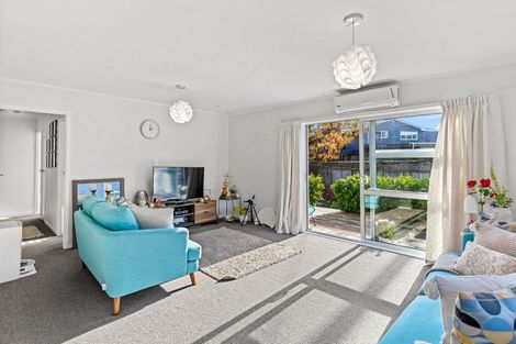 Photo of property in 1/31 Captain Scott Road, Glen Eden, Auckland, 0602