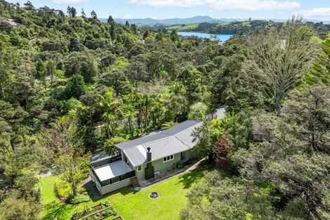 Photo of property in 1060 Sandspit Road, Sandspit, Warkworth, 0982