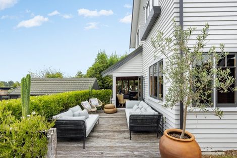 Photo of property in 69 Forest Lake Road, Forest Lake, Hamilton, 3200