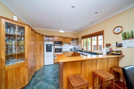 Photo of property in 72 Govett Avenue, Frankleigh Park, New Plymouth, 4310