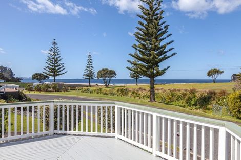 Photo of property in 226 Onemana Drive, Onemana, Whangamata, 3691