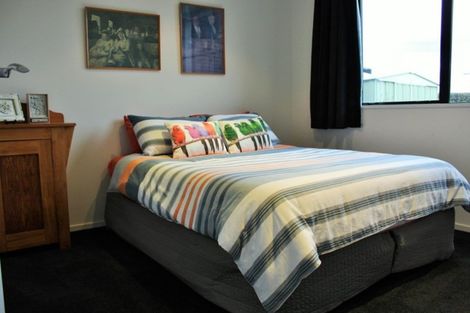 Photo of property in 32 Breaksea Street, Te Anau, 9600