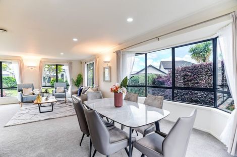 Photo of property in 4 Mahina Place, Te Atatu Peninsula, Auckland, 0610