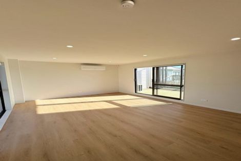 Photo of property in 27b Te Atatu Road, Te Atatu South, Auckland, 0610