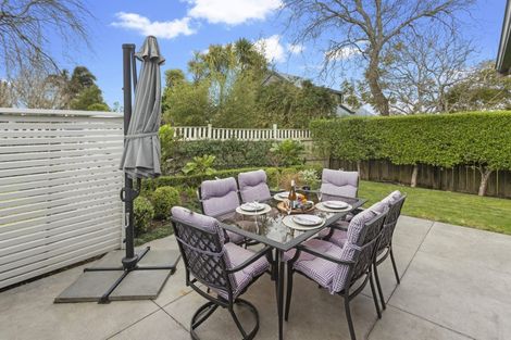 Photo of property in 17b Humphrey Kemp Avenue, Henderson, Auckland, 0612