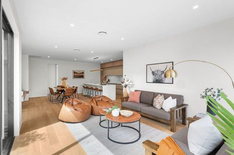 Photo of property in 10 Ferbane Way, Halswell, Christchurch, 8025