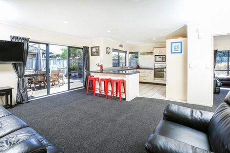 Photo of property in 27 Mangakoea Place, St Andrews, Hamilton, 3200