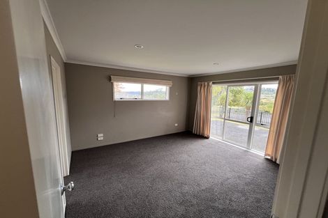 Photo of property in 9 Canyon Drive, Oteha, Auckland, 0632
