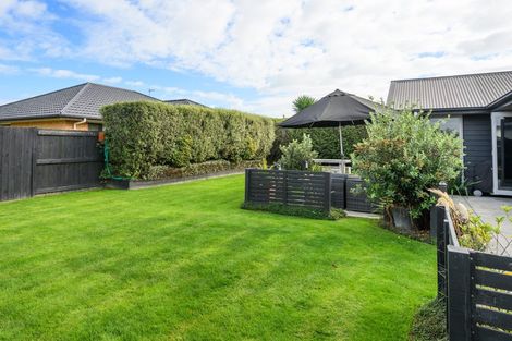 Photo of property in 24 Liberty Grove, Kelvin Grove, Palmerston North, 4414