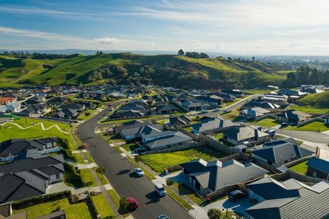 Photo of property in 18 Ballintoy Park Drive, Welcome Bay, Tauranga, 3175