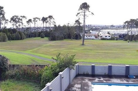 Photo of property in 5 Monet Grove, West Harbour, Auckland, 0618