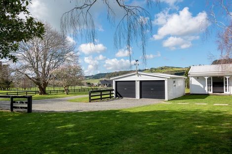 Photo of property in 41 Church Road, Ardmore, Papakura, 2582
