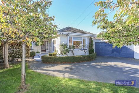 Photo of property in 6 Verran Place, Fendalton, Christchurch, 8052