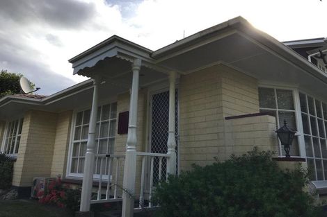 Photo of property in 2/19 Brookby Crescent, Avonhead, Christchurch, 8042