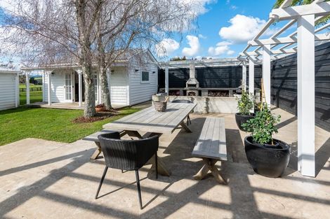 Photo of property in 41 Church Road, Ardmore, Papakura, 2582