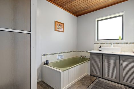 Photo of property in 7a Mahana Road, St Andrews, Hamilton, 3200