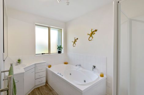 Photo of property in 19 Coppinger Terrace, Aidanfield, Christchurch, 8025