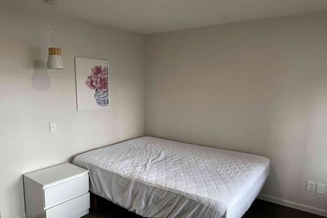 Photo of property in Westhaven Apartments, 13/127 Molesworth Street, Thorndon, Wellington, 6011