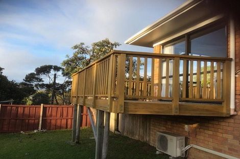 Photo of property in 2/13 Dakota Avenue, Beach Haven, Auckland, 0626