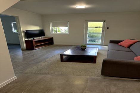 Photo of property in 2/7 Dakota Avenue, Beach Haven, Auckland, 0626