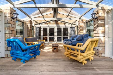 Photo of property in 15 Awaroa Stream Drive, Waiuku, 2123